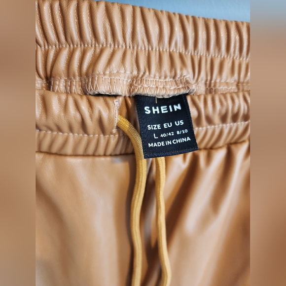 SHEIN Khaki Knot Waist PU Leather Pants & New York & Company Stretch Print Top - Picture 9 of 10